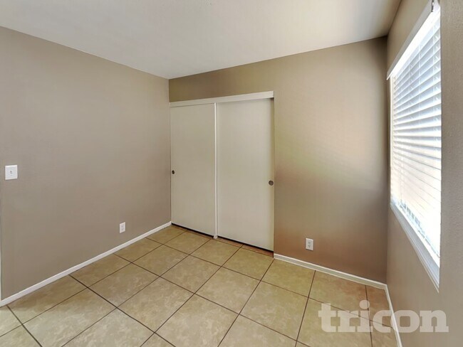 Building Photo - 3688 Copper Cactus Dr