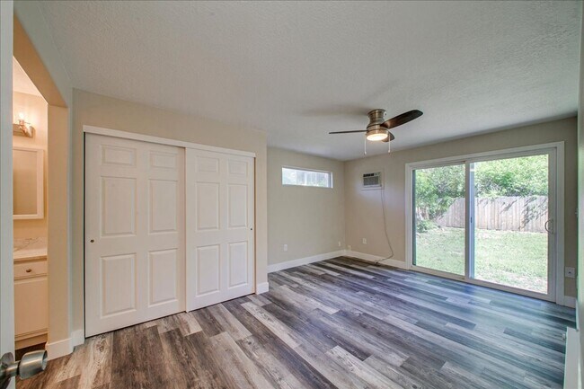 Building Photo - Newly Remodeled Boise Bench Duplex
