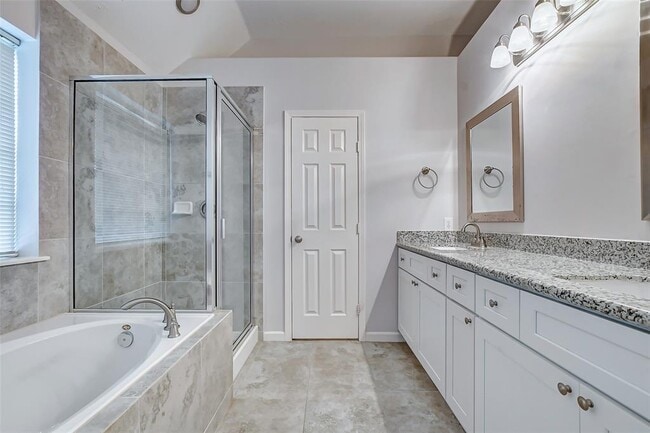 Building Photo - 7039 Clustering Oak Ct
