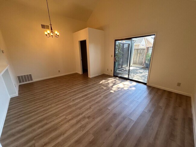 Building Photo - 16703 Audrey Dr