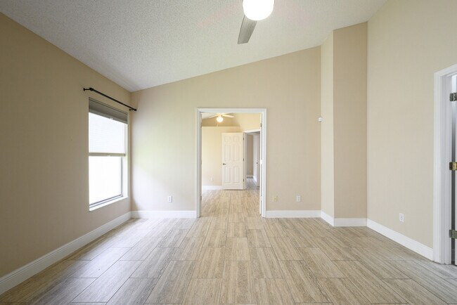 Building Photo - 12803 Maribou Cir