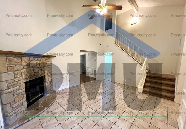 Building Photo - AVAILABLE NOW!!! Great Area!!  Off Pleasan...