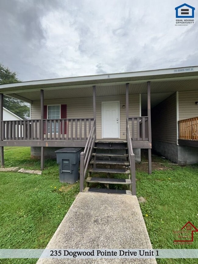 Building Photo - 235 Dogwood Pointe Dr