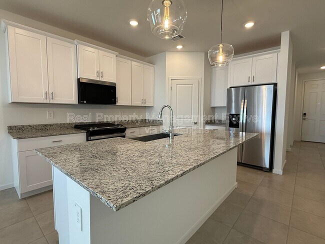 Building Photo - 2484 Fortana Dr