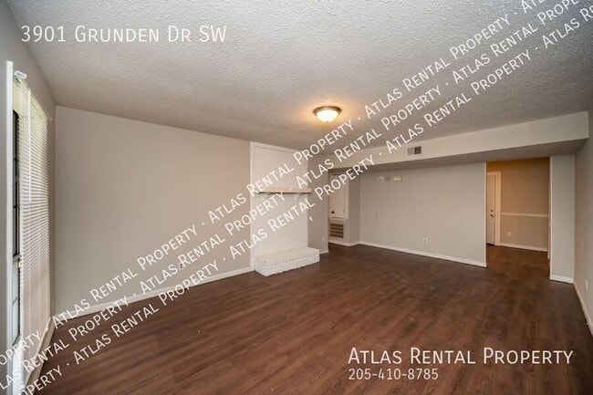 Building Photo - 3901 Grunden Dr SW
