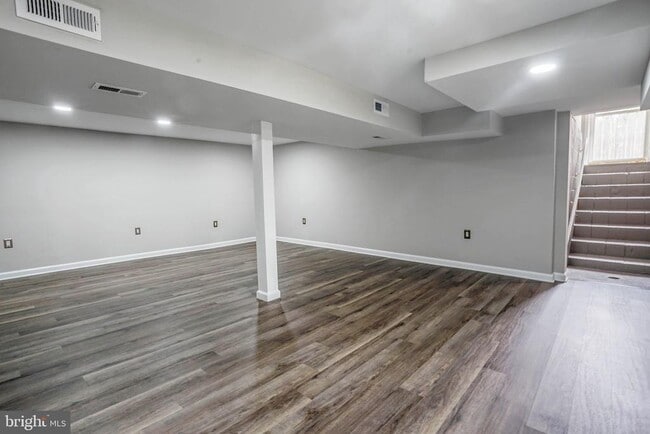 Building Photo - 1313 Paul Dr