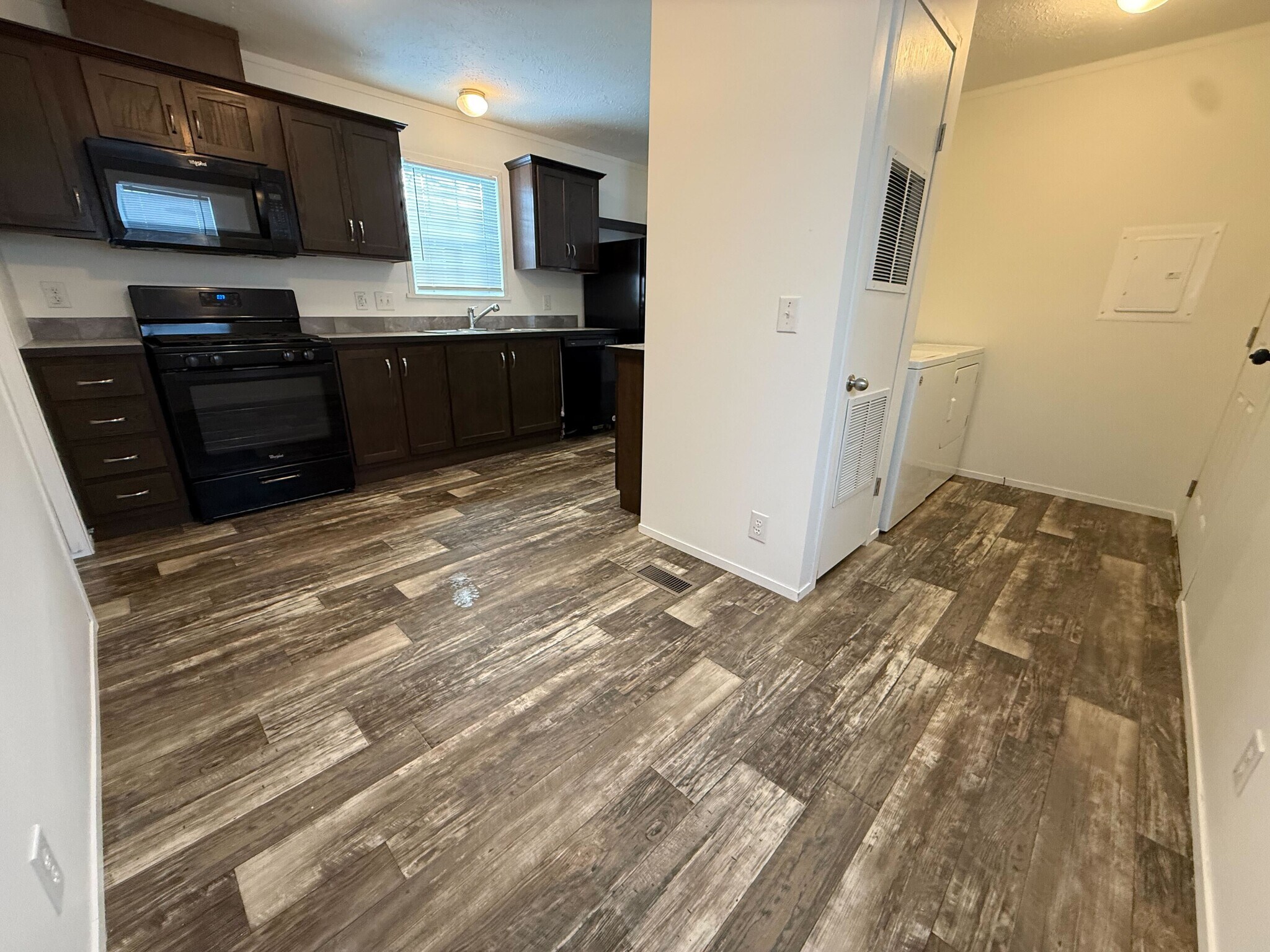 Building Photo - 11719 Cascade Cir