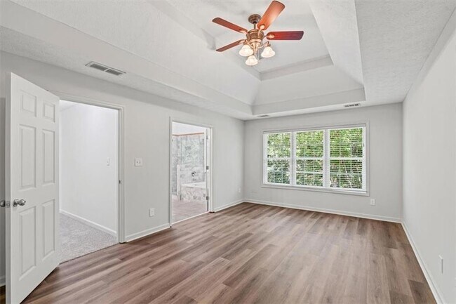 Building Photo - 3360 Pierce Arrow Cir