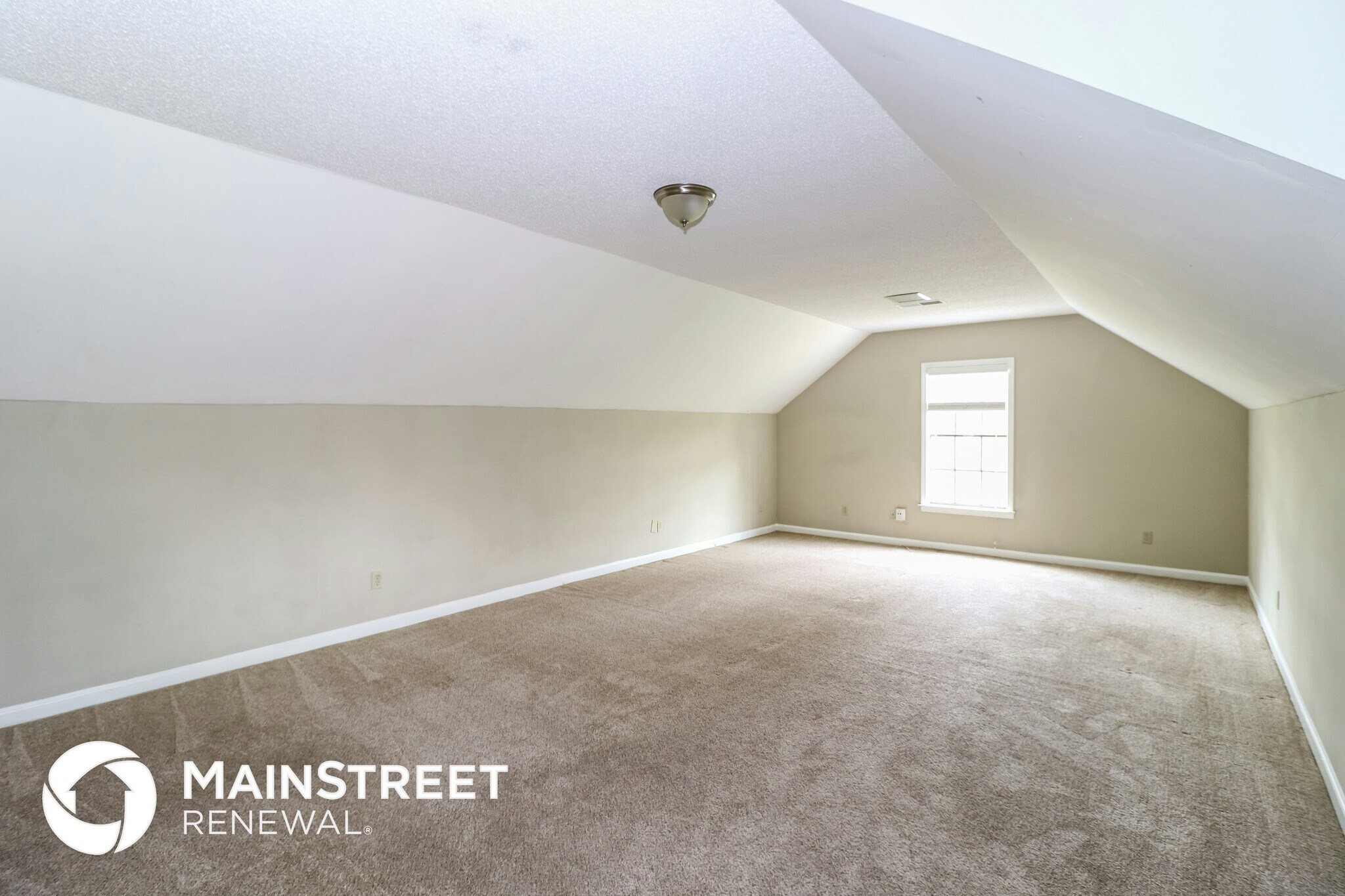 Building Photo - 2219 Nutbush Pl