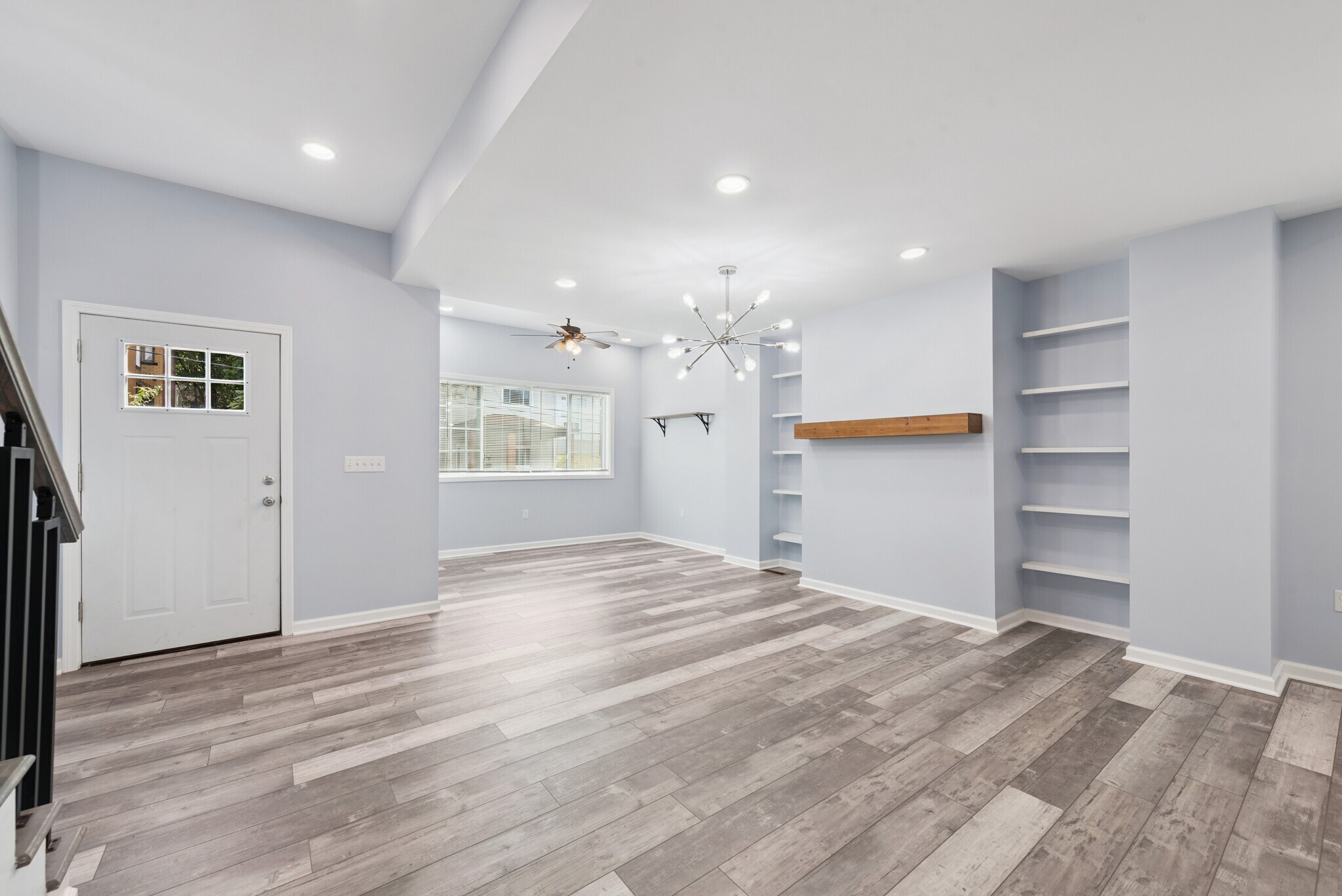 Building Photo - 305 N Graham St