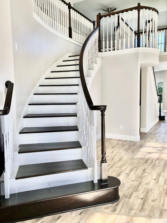 Building Photo - 5711 Silver Bay Ct