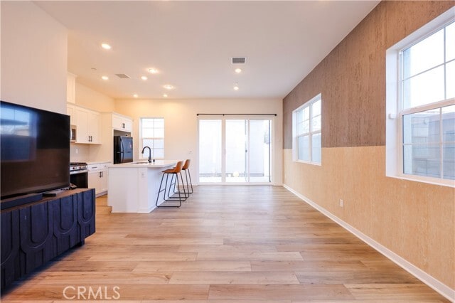 Building Photo - 4437 S Fairmount Pso