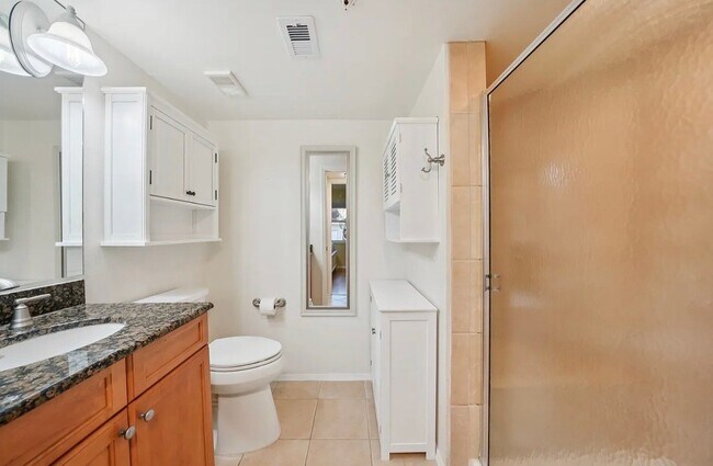 Building Photo - 2400 Feather Sound Dr