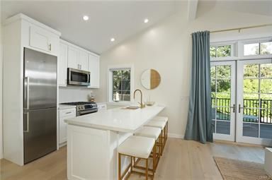 Building Photo - 214 Sierra Madre Blvd