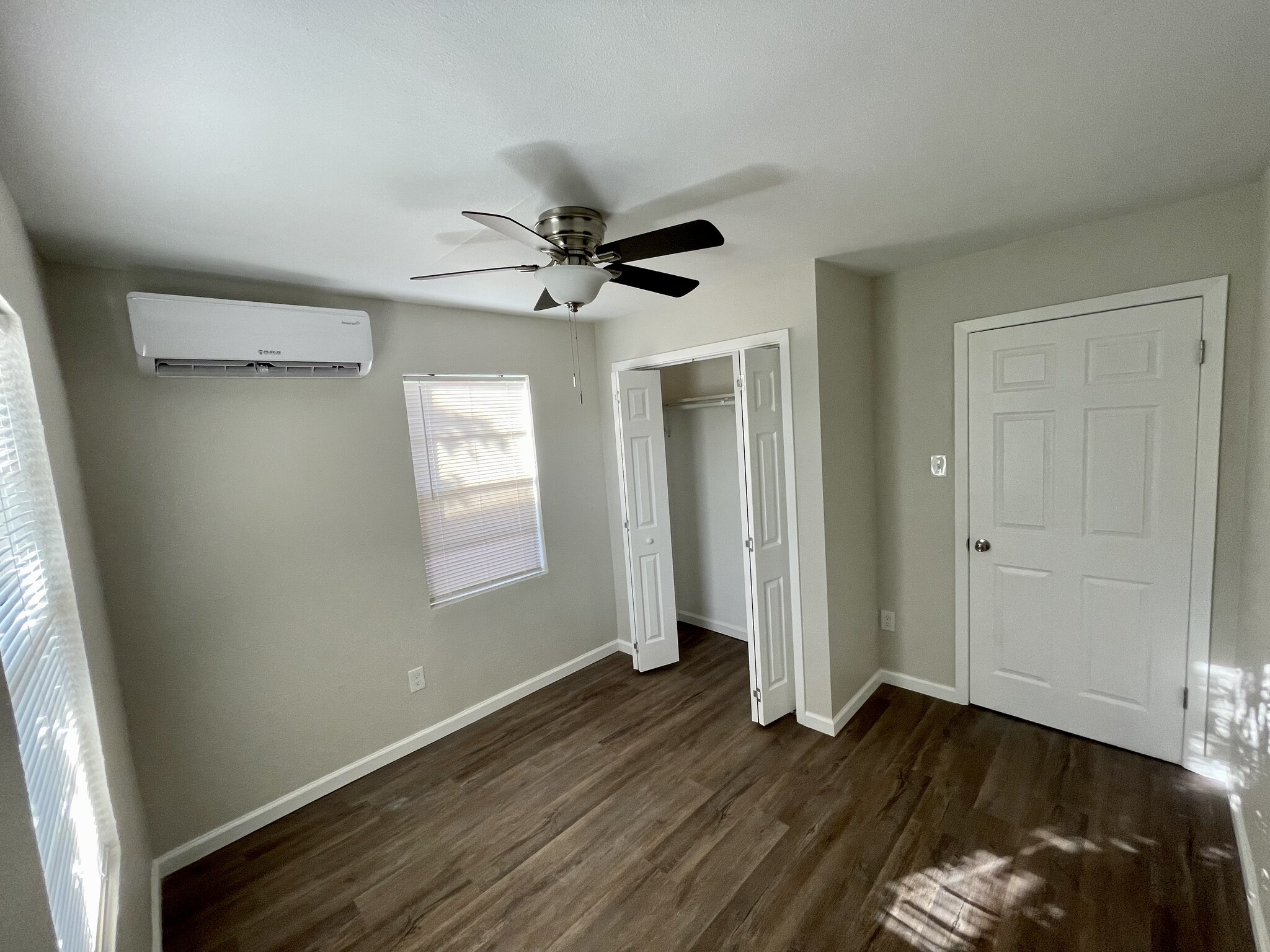 Bedroom # 1 - 676 W Robertson St