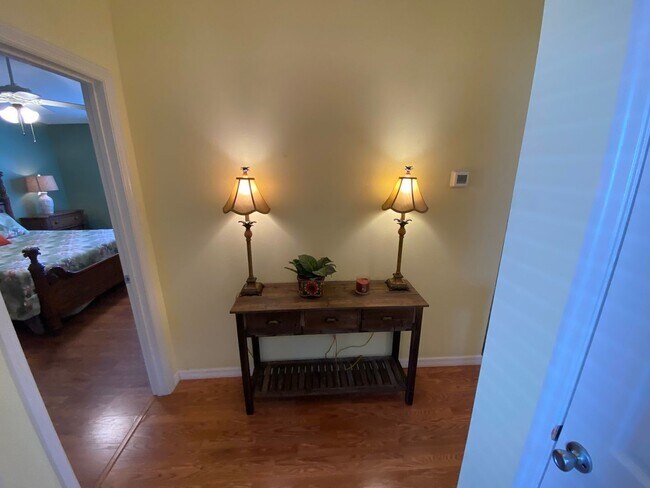 Building Photo - Location, Location, Location - ANNUAL LEASE in the Village of Belvedere