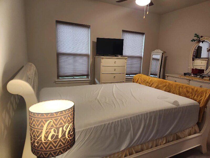 Building Photo - 6144 Margarita Way