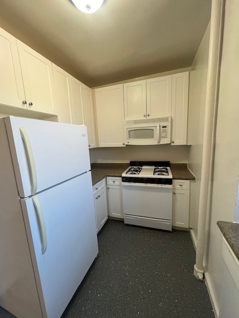 Building Photo - 625 Gramatan Ave