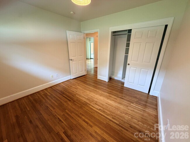 Building Photo - 3111 Airlie St