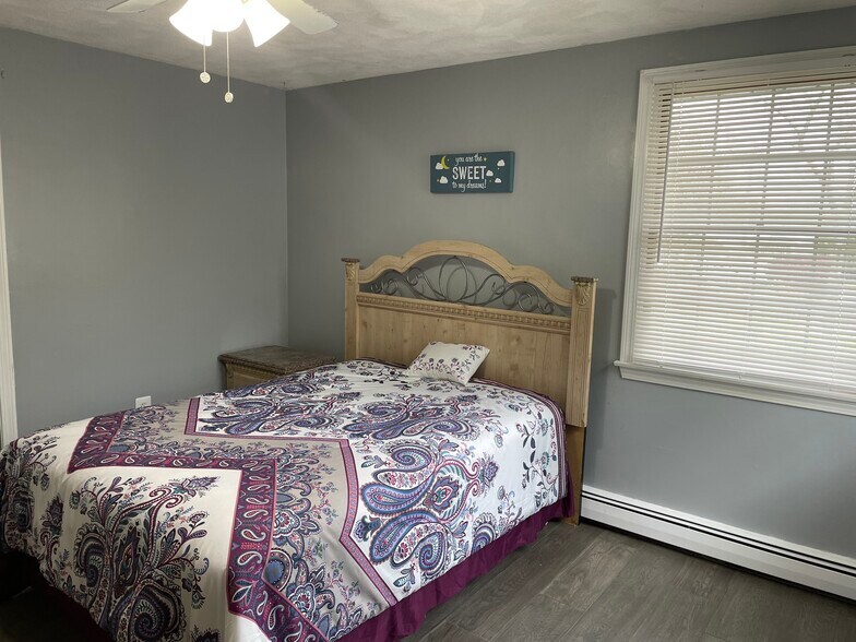 Building Photo - 229 Essex St