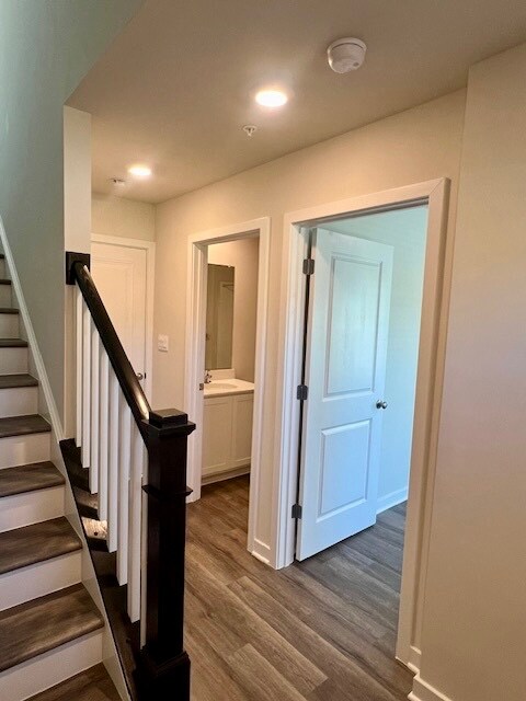 Building Photo - 7403 Calm Retreat Blvd