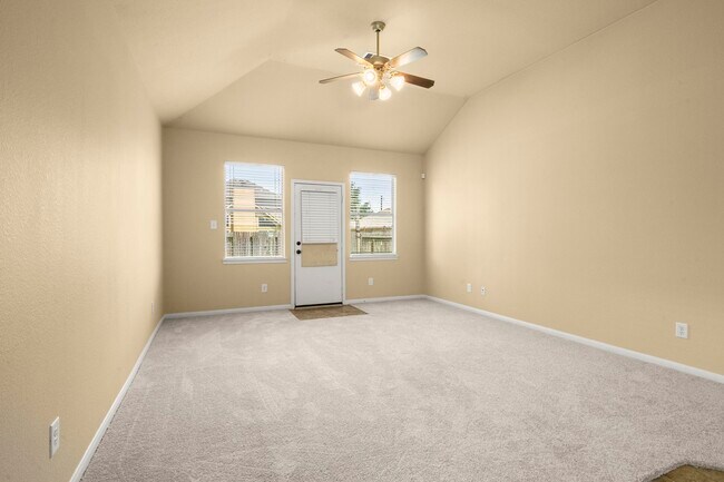 Building Photo - 2313 Shady Tree Ln