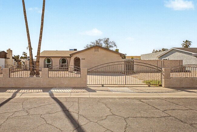 Building Photo - 13608 N 41st Pl