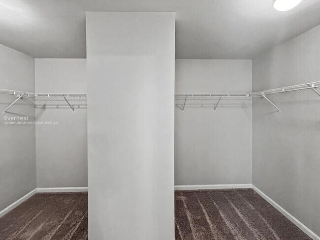 Building Photo - Beautiful 4-Bedroom Home: Comfort and Convenience Await / Pet-Friendly / Vouchers Accepted.