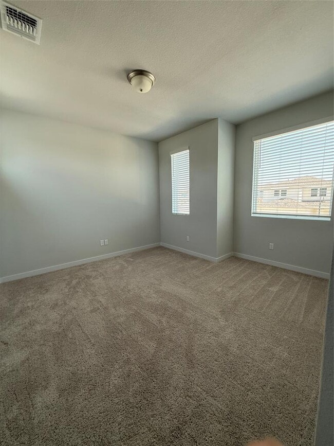 Building Photo - 2203 Grenache Dr