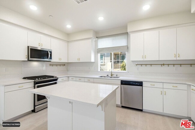 Building Photo - 12228 Veranda Dr