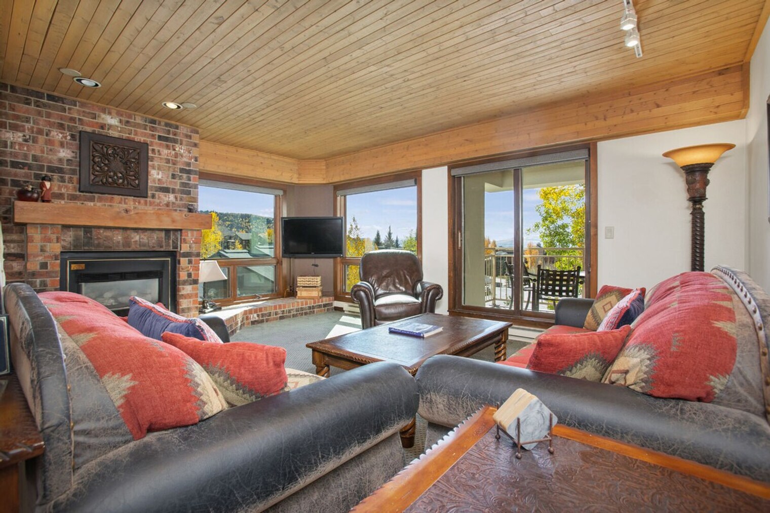 Building Photo - 2250 Apres Ski Way