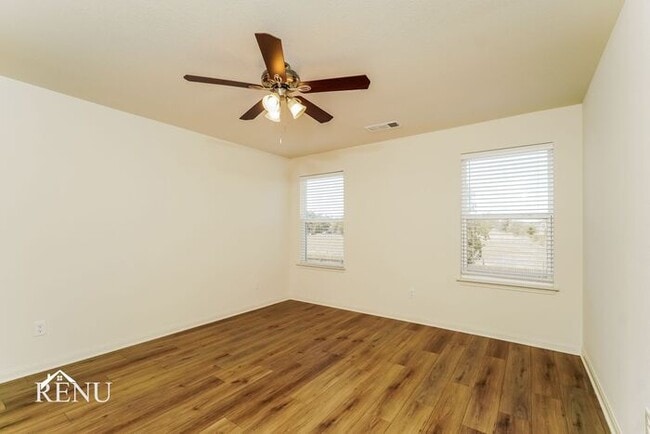 Building Photo - Coming Soon!