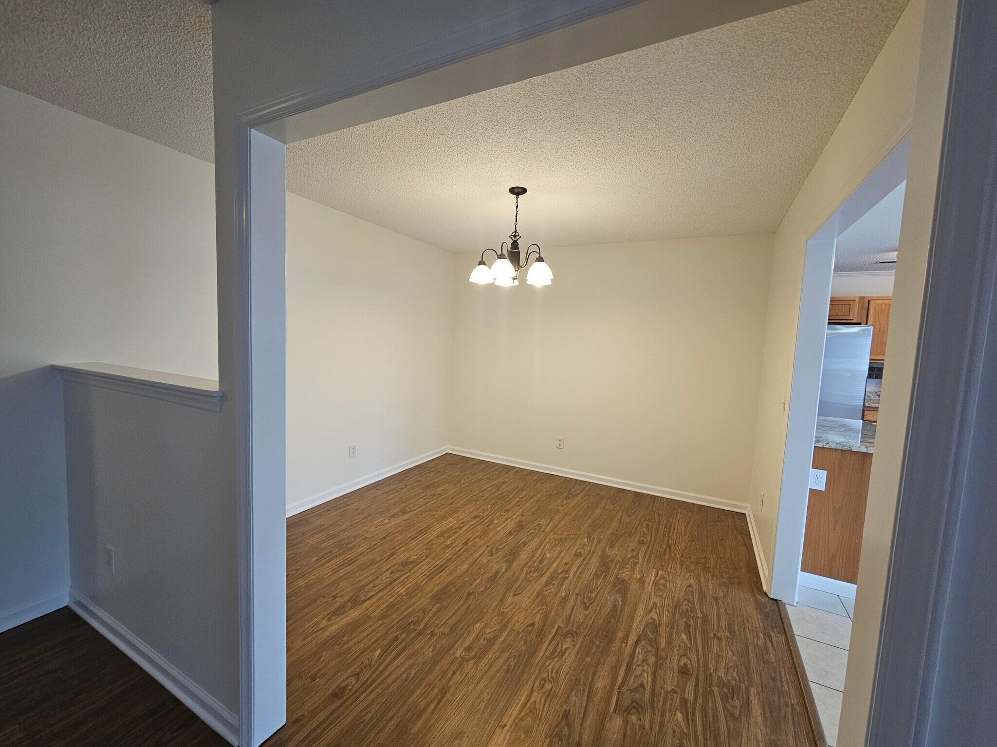 Building Photo - 1503 Flushing Dr