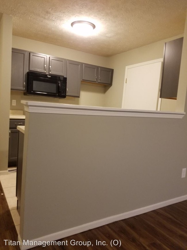 Building Photo - 80 Bridgewater Ct