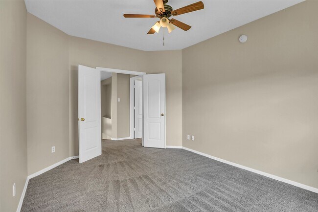 Building Photo - 4407 Magnolia Ln