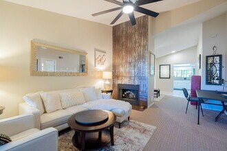 Building Photo - 6885 E Cochise Rd