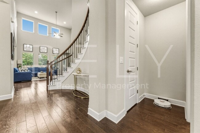 Building Photo - 240 Cross Timbers Dr