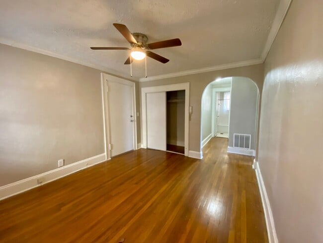 Interior Photo - Spanish Oaks Apartment