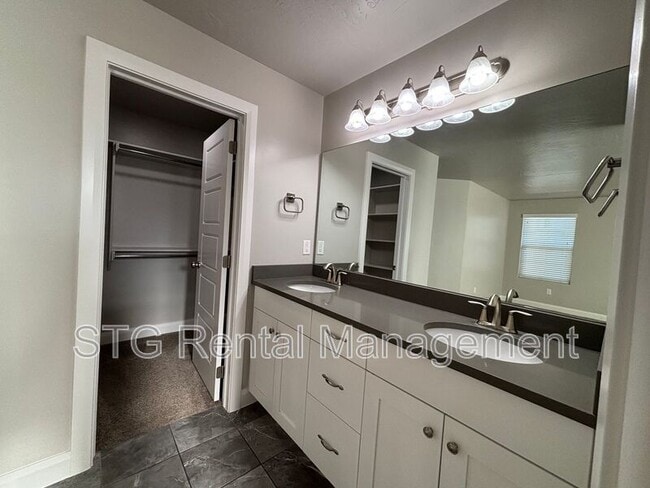 Building Photo - 3628 S Atlanta Ln