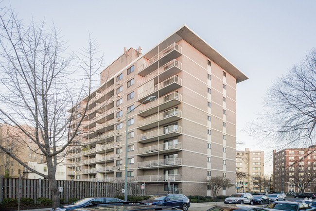 Building Photo - The Concord