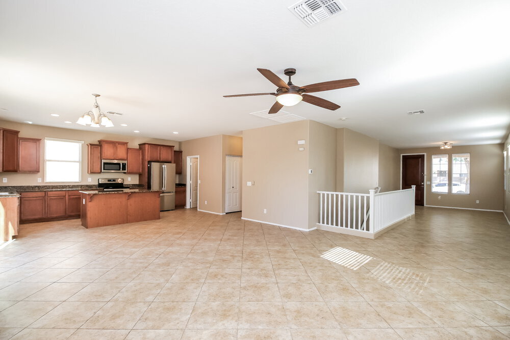 Building Photo - 2044 S Heron Ln