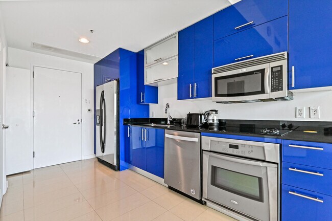 Building Photo - 60 SW 13th St