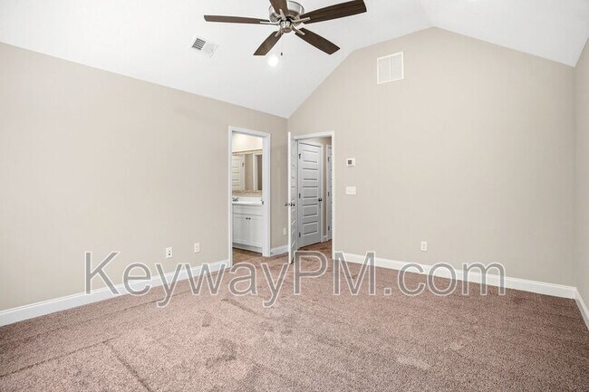 Building Photo - 3109 Venetian Dr