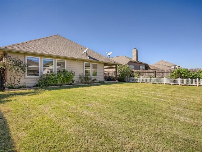 Building Photo - 8241 Arezzo Dr