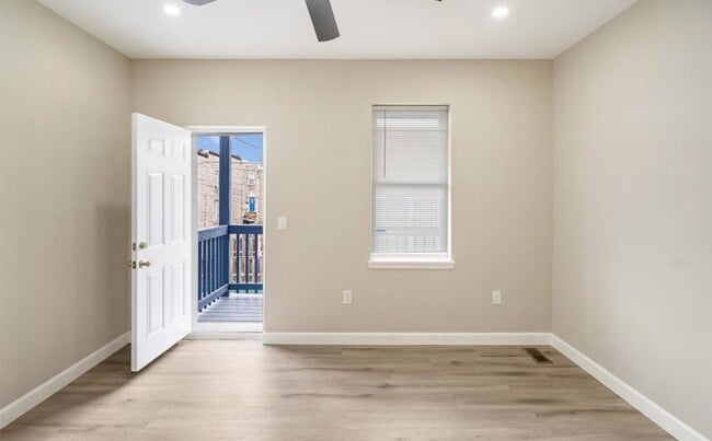 Building Photo - Luzerne