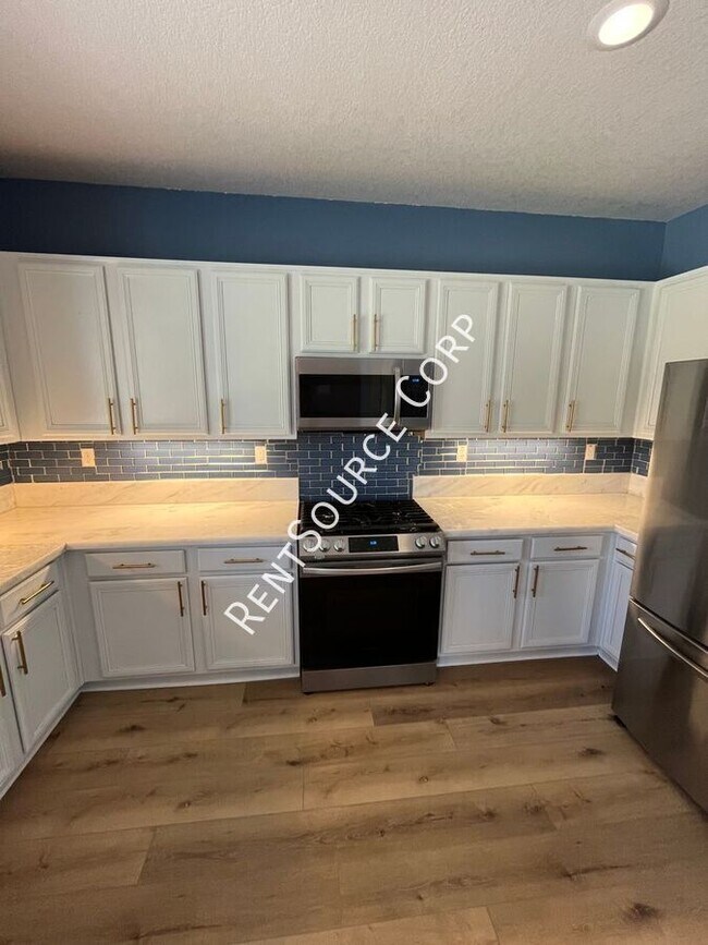 Building Photo - 37515 Limelight Way