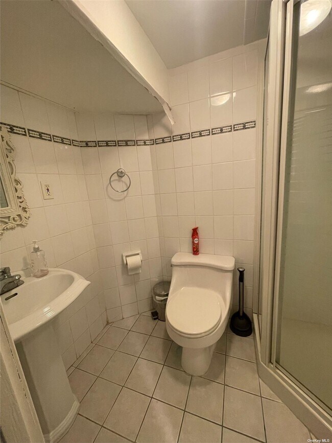 5 St 5 St North Babylon NY 11703 Apartment Finder