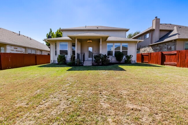 Building Photo - 1604 Greenside Dr