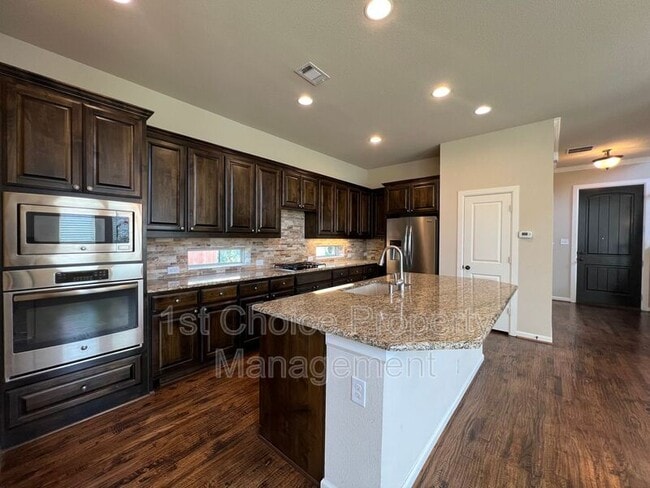 Building Photo - 1030 Lone Ivory Trail
