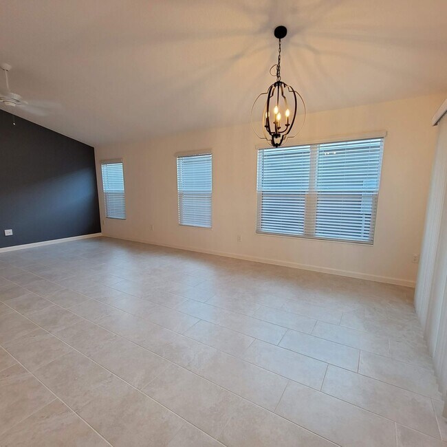 Building Photo - Wonderful home in Citrus Grove